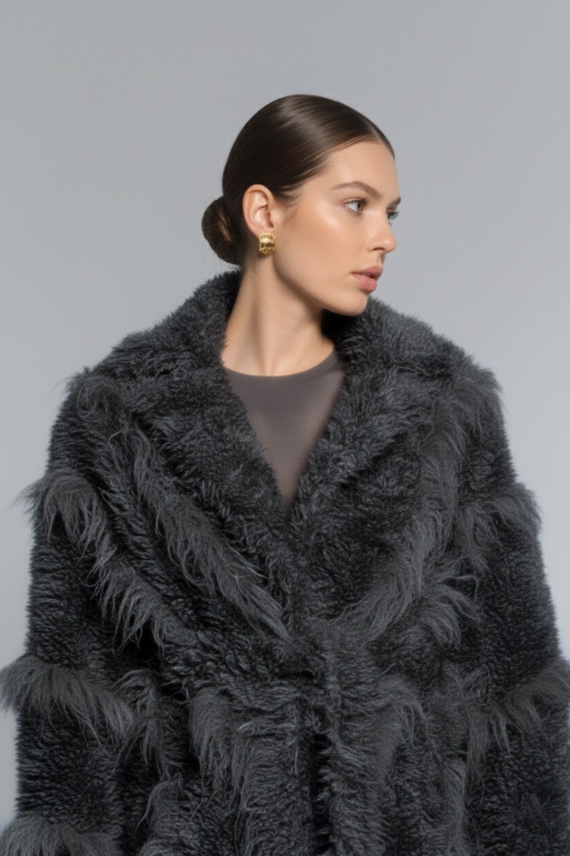 Grafitowe sztuczne futro IT GIRL - obrazek 3